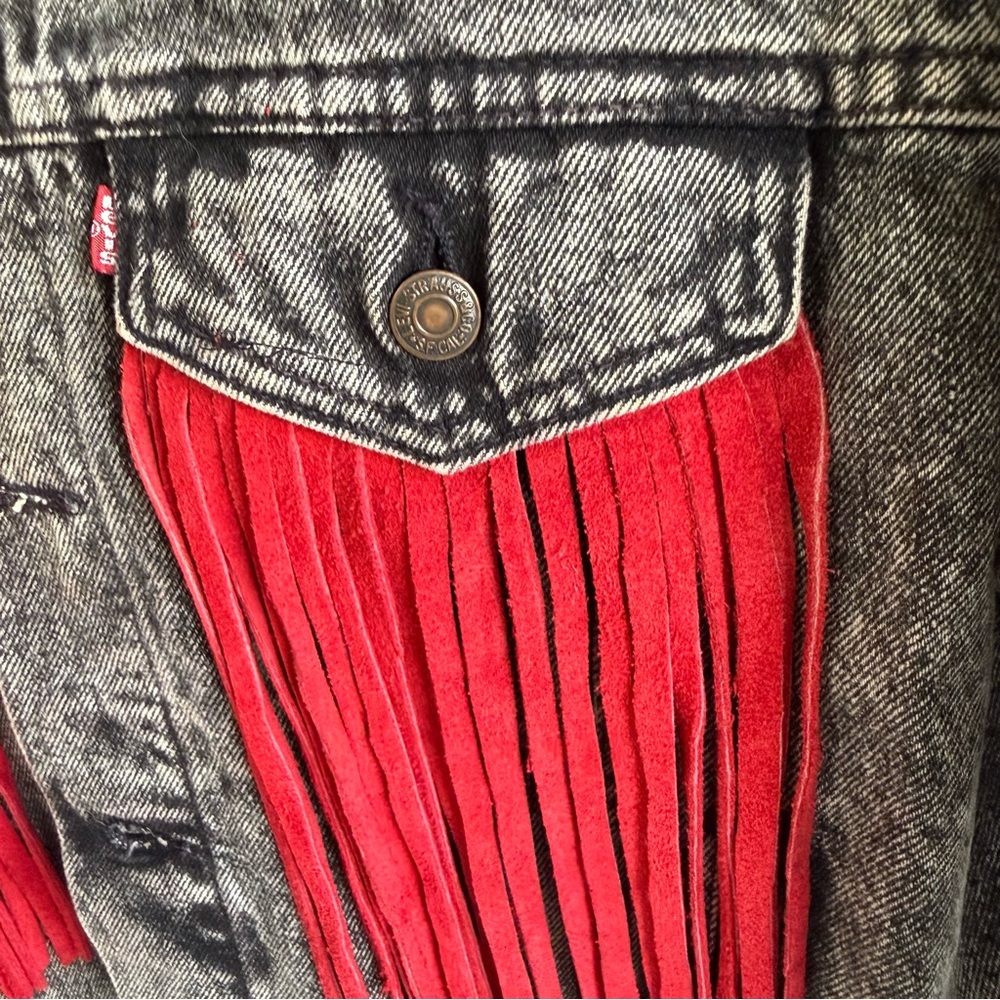 1990’s Vintage Levi’s Hand Painted Acid Wash Western Denim Jacket size Medium - Picture 5 of 12